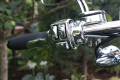 handlebar-controls-2